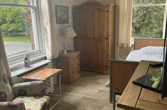 Homefield House - Photo of a typical bedroom