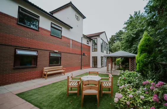 Pinetum - An outside view of the home