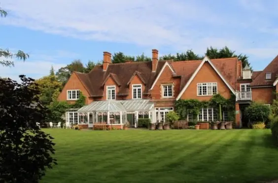 Foxleigh Grove Nursing Home - An outside view of the home