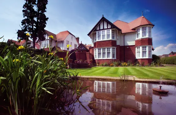 Inglewood Nursing Home - An outside view of the home