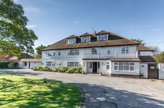 Victoria Chartwell - An outside view of the home