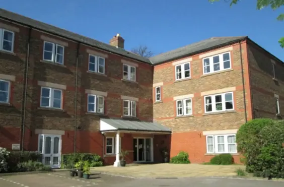 Cheverton Lodge - An outside view of the home