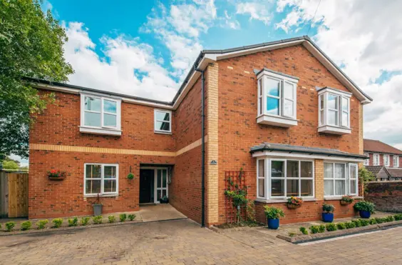 Reach Magnolia - An outside view of the home