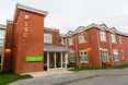 1 Sewardstone Close - An outside view of the home